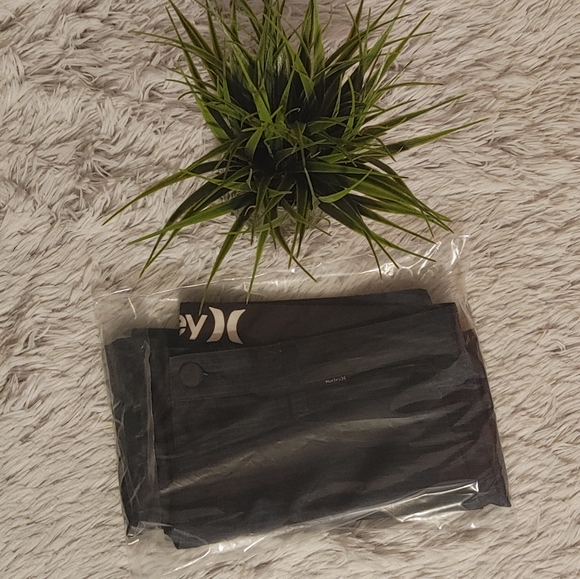 Hurley Men Golf Casual Shorts - Picture 5 of 5